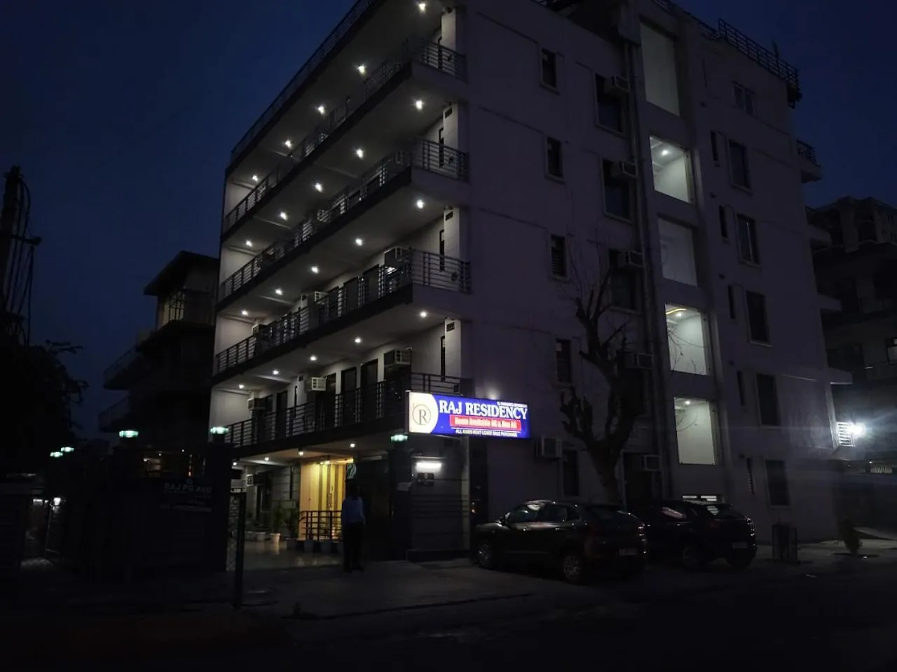 מלון מנסאר Raj Residency New